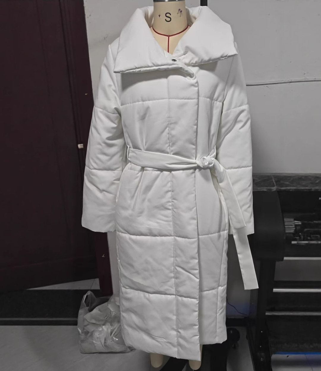 Ewelina | Elegancki Długi Płaszcz