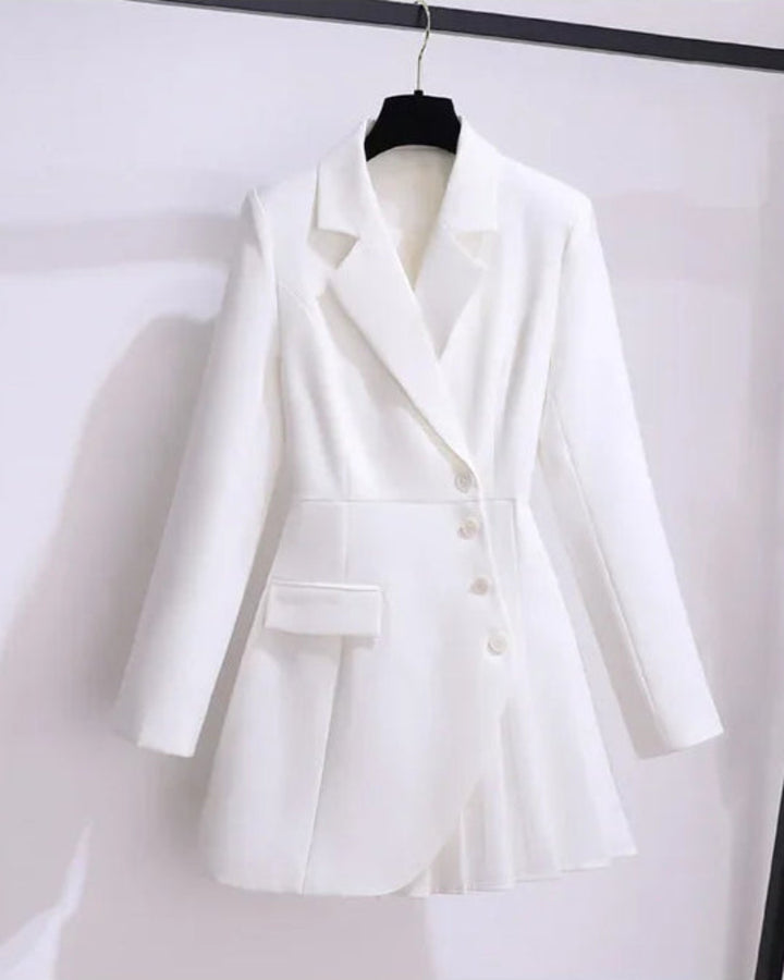 Marcelina | Dopasowana Sukienka z Klapami