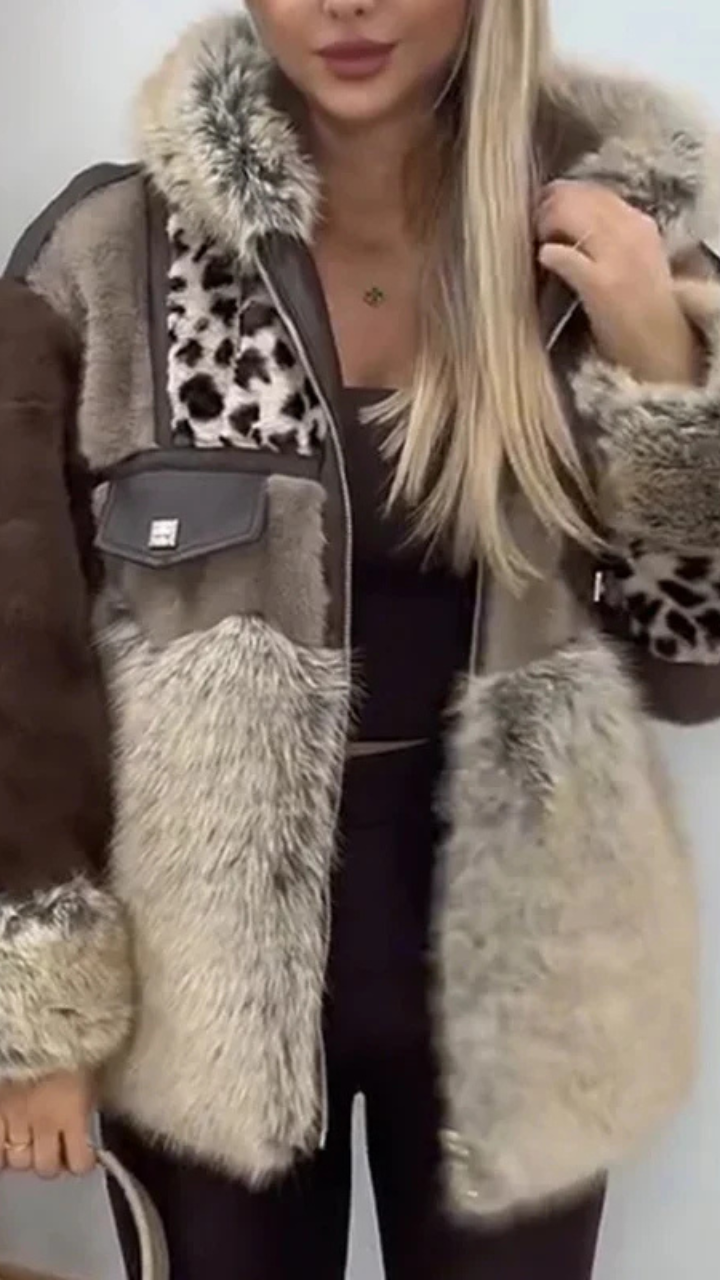 Veslina | Elegancki Płaszcz z Dzikiem Futerkiem