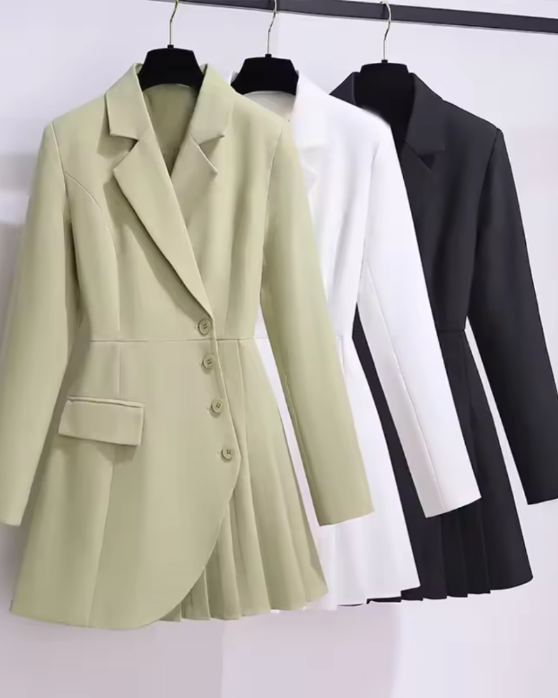 Marcelina | Dopasowana Sukienka z Klapami